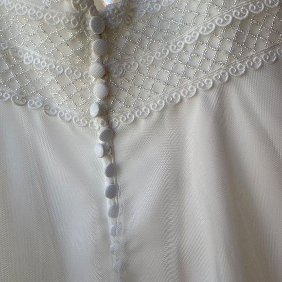 Beautiful Lace and Tulle Sleeveless A-Line Wedding Dress  Voyage Bridal Collecti - Picture 4 of 11